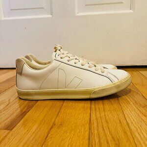 VEJA Low Esplar Leather Lace-Up Sneakers | White Great Condition Size 9